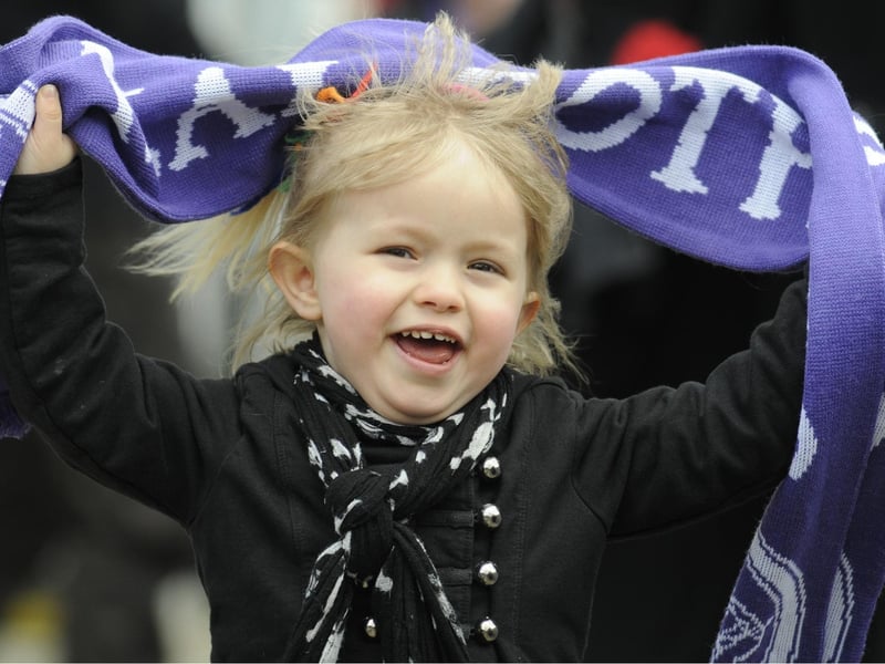 Freya Wright, a young Real Gothic FC supporter.
w131702y