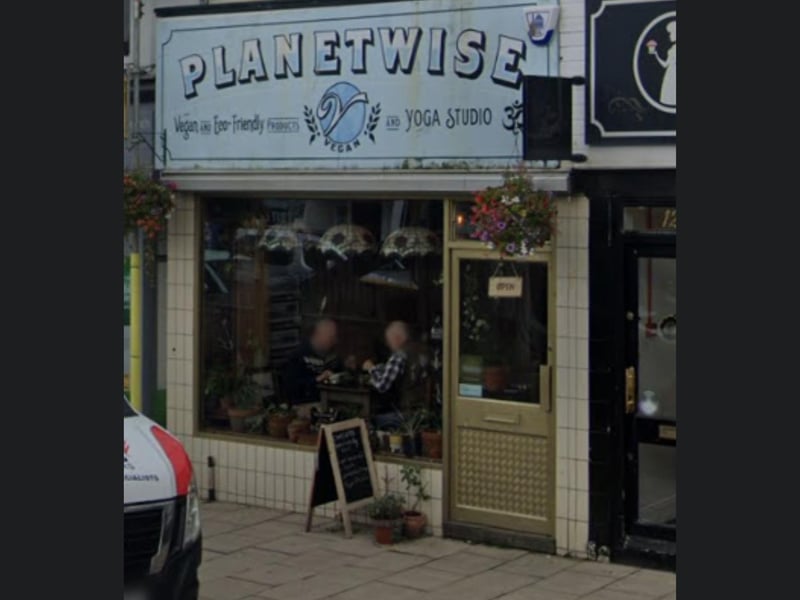 Planetwise is a vegan cafe located on Prospect Street. It received 3 votes.