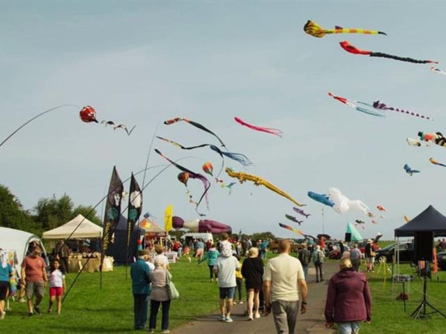 Filey Kite Festival is set to take place at Filey Brigg Country Park on September 21 and 22. The Filey Kite Festival is set to reach new heights this year after organisers partnered with the town’s food and drink festival. Featuring some of the UK’s best kite flyers, the festival showcases some of the brightest and most extravagant kites which in previous years have included clownfish, huge pandas, octopus, and snakes. This year, for the first time, the event will also include a food festival with a variety of stalls with many tempting food and drink options. There’ll be stalls showcasing the best of Yorkshire food and drink as well as fantastic produce from outside the region.