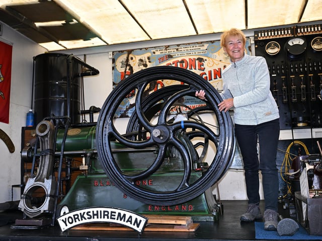 Dotty Wright with her display machine.