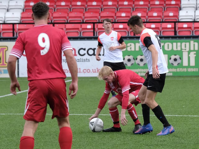 Newlands keep possession at Itis Itis Rovers