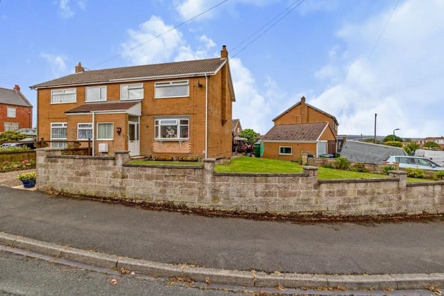 This three bedroom semi, in the village of Stainsacre on the outskirts of Whitby, carries the possibility of a fourth attic bedroom with en suite facility. On a sizeable plot, with a front garden and rear patio, the property has a conservatory and a bright and roomy lounge with diner.