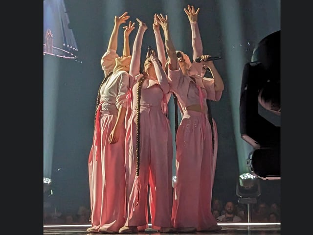Vesna from Czechia performed 'My Sister's Crown'