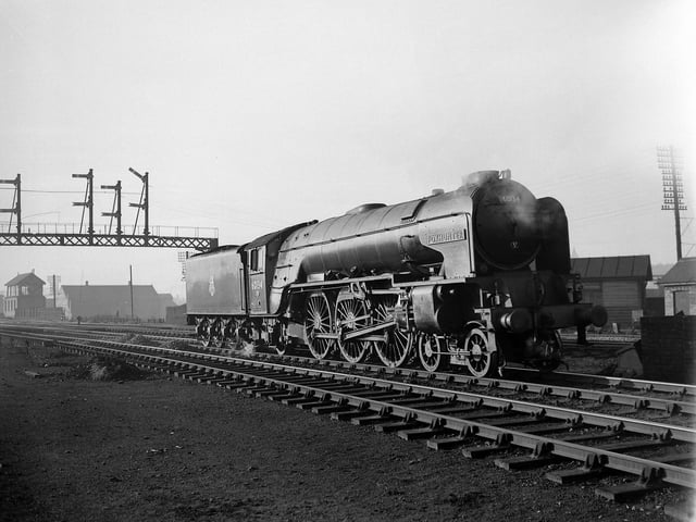 Class A1 Pacific "Foxhunter". Blue livery, No. 60134, stovepipe chimney. Reversing into Copley Hill for Holbeck High Level Station. November 22, 1951.