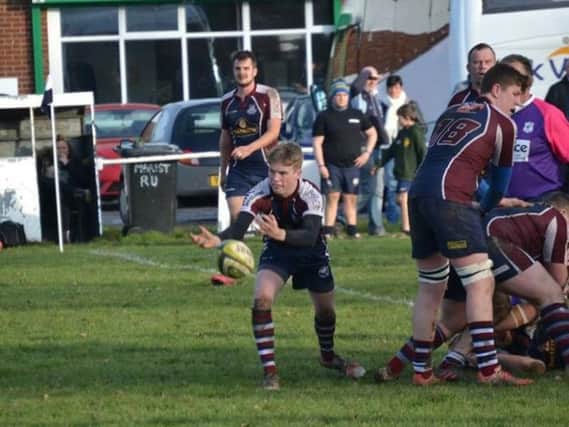 Alex Rowley tries to start an attack