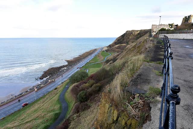 The most recent exposure ofcracking is not "freshcrackingin the rock face" but "soil which has been washed out of the joints in places probably due to the recent weather", according to Scarborough Borough Council.