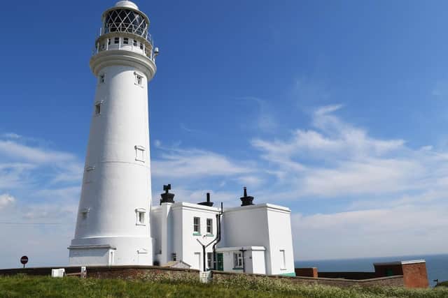 The present lighthouse was designed by Trinity House architect Samuel Wyatt and constructed by John Matson of Bridlington in 1806 at a cost of 8,000.
