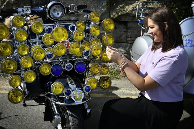 A light-laden scooter
