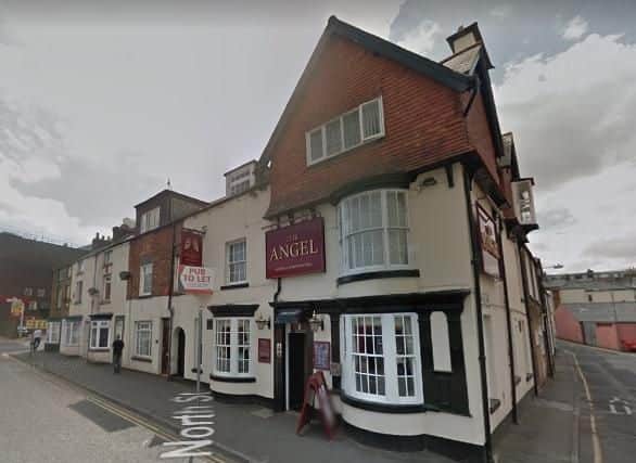 A TA review: "Friendly and welcoming, this place offers a superb range of good beer."