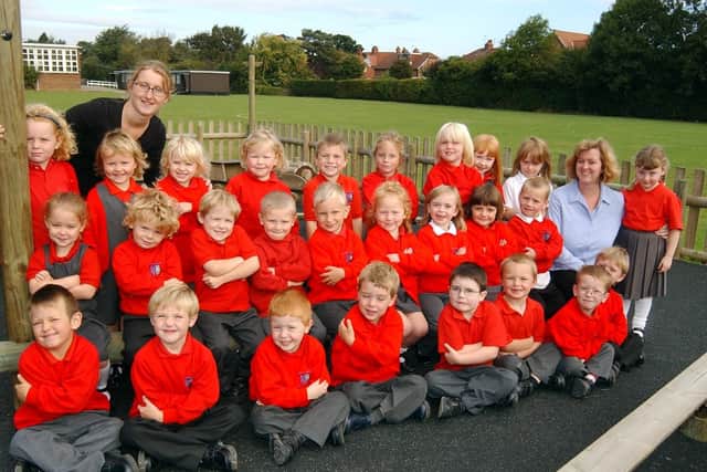 2003: Newby & Scalby, Mrs Britton's class.