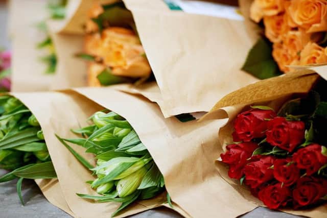 The introduction of paper wrapping will prevent 18.5 million plastic wraps from being used each year