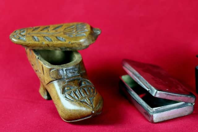 Snuffboxes in the Scarborough Collections