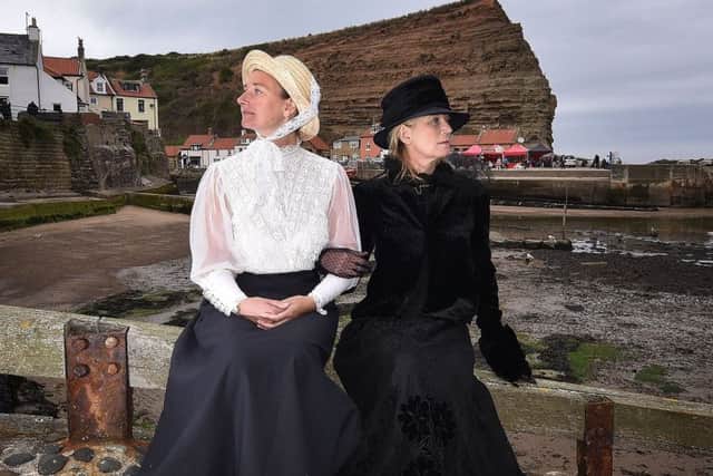 Emma Marie Danies as  Laura Knight and Jane Buckle  as Great Aunt West enjoy the scenery.pic Richard Ponter rp 1837250k