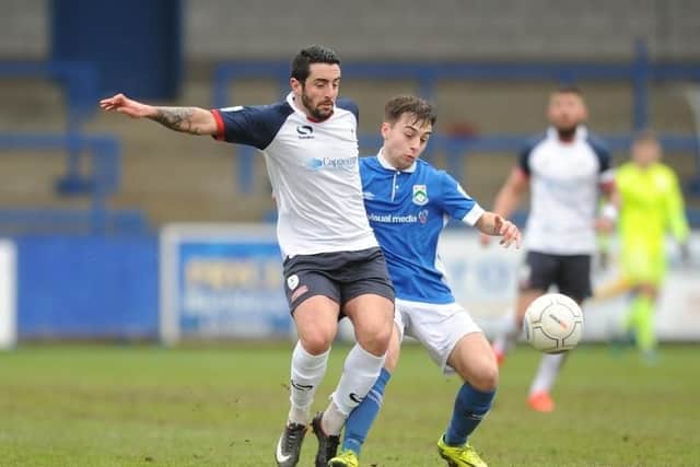 Luke Lofts, blue kit