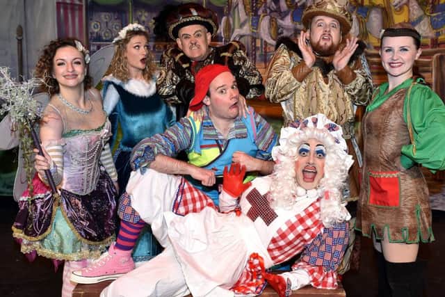 Scarborough Spa panto. Robin Hood Babes in the Wood main cast
pic Richard Ponter