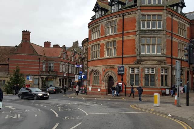 The former Natwest building in Whitby is set to become a restaurant after plans were approved to change its usage, despite nearly 500 objections