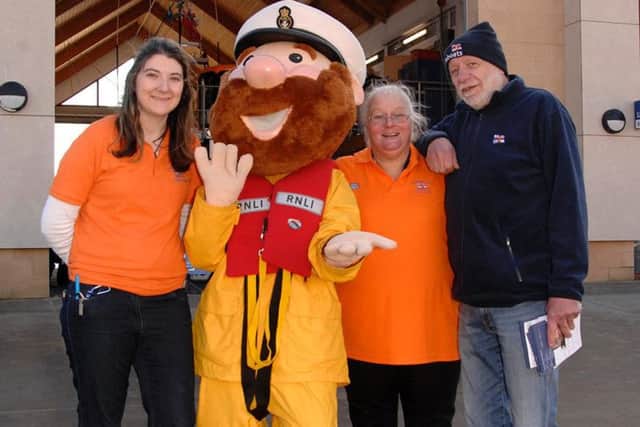 Tabz Nixon, Stormy Stan, Kay Jackson and Max Francis at the Love Your Lifeboat event