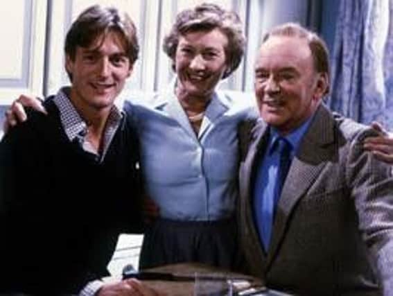 Don't Wait Up was  a British sitcom broadcast for six series from 1983 to 1990 on BBC1. It starred Nigel Havers, Tony Britton and Dinah Sheridan, and was written by George Layton.
Havers and Britton played father and son doctors who moved in together following their respective divorces.
The majestic Dinah Sheridan played Havers' mum