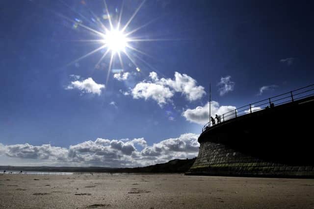 Filey beach and seafront . pic Richard Ponter 174612