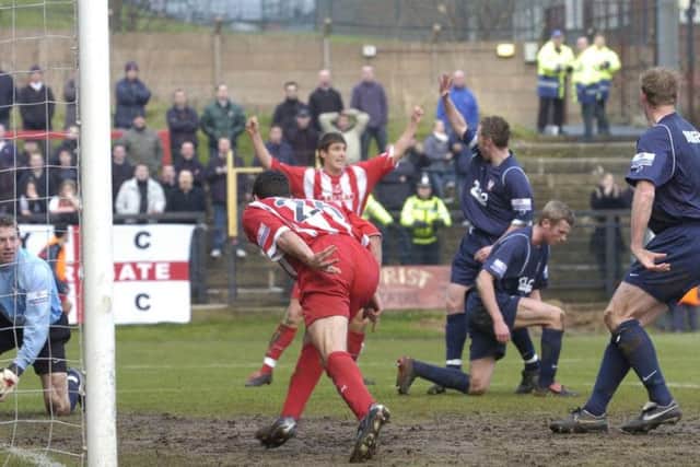 Brian Wake levels for Scarborough FC in the 2-2 Conference draw in January 2006