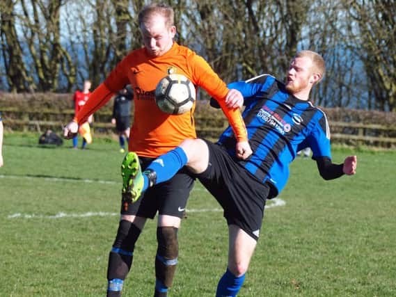 Edgehill Reserves and West Pier Reserves battle for the ball. Picture: Steve Lilly