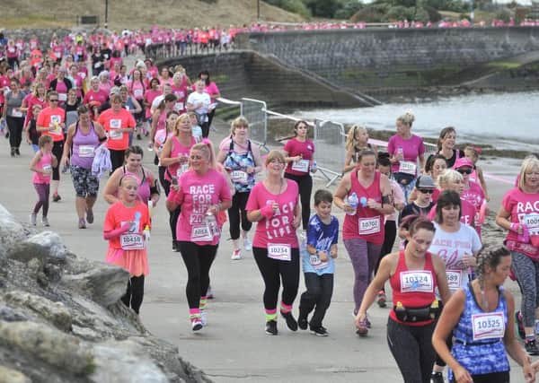 Race for Life in Scarborough 2018..Enjoying the evening . pic Richard Ponter 183665m