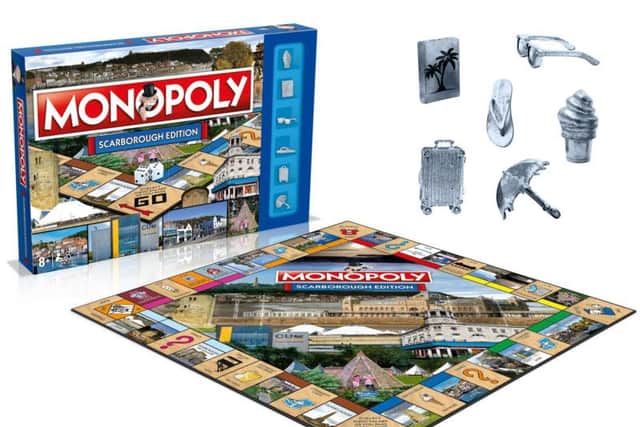 The box, board and playing tokens