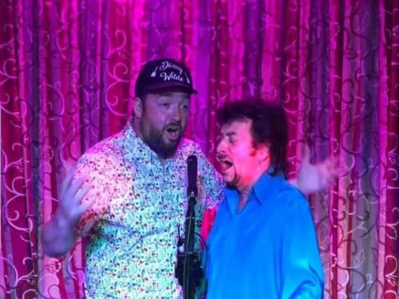 Jason Manford sings a duet with musician Danny Wilde.