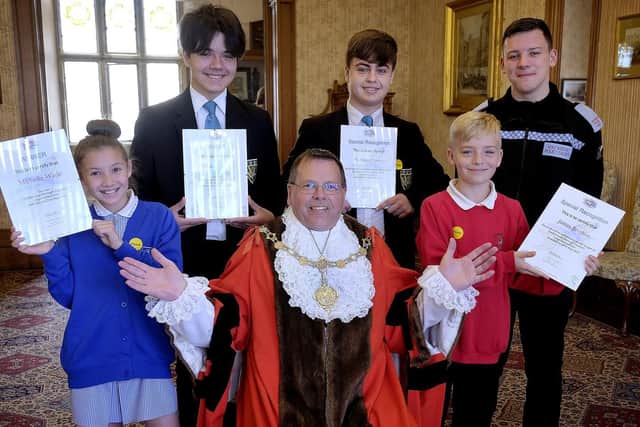 Scarborough Mayor Joe Plant launches the school eco champions scheme. Michelle Wade from Seamer School, Cihan Eroglu, Jackson Prosser(Scalby Sch) and James Brekon from Oakridge School with Police Cadet Mally Leybourn . Pic Richard Ponter