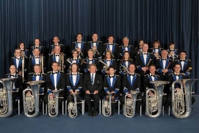 Profits from the sales of apple juice saw the Kirkbymoorsdie Band receive £500.