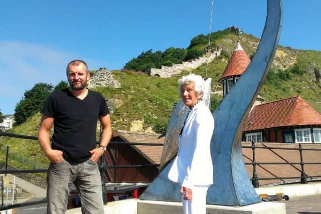Ray Lonsdale with Maureen Robinson, who bought his sculpture The Tunney on South Bay.