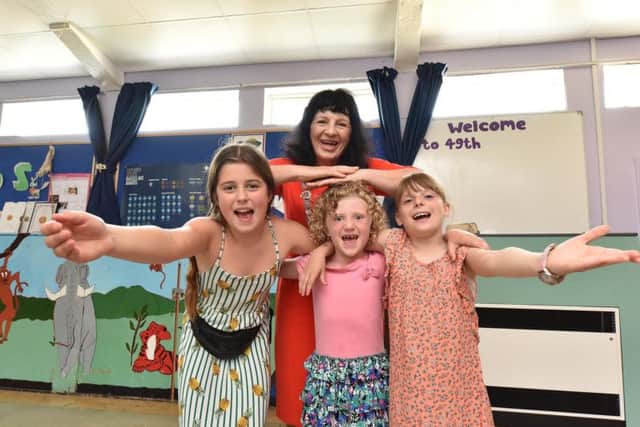 Kadie Hollingsworth, Elsie White and Evie Wilson with Deputy Mayoress Roberta Swires.