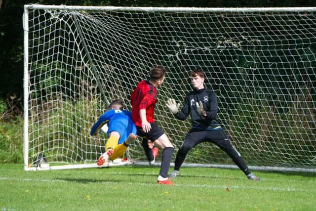 Snainton v West Pier Reserves
PICTURES BY ANDY STANDING