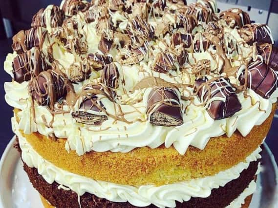 Kinder Bueno Whopper Cake - Yorkshire Cycle Hub