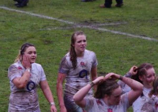 Zoe Aldcroft, centre, started for England under-20s in Bordeaux
