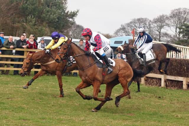 Its neck and neck between Lortzing & Barton Jubilee at the last