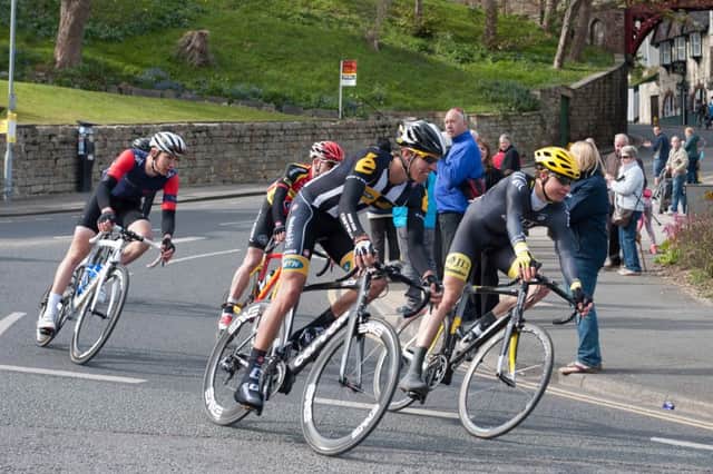 Tour De Yorkshire 2015 - Scarborough Foreshore Road