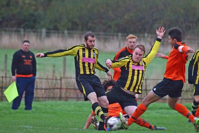 Tough midfield action from a closely contested opnening period. 152126c Scalby v Edgehill Scarborough News Saturday League Division One 14-11-15@Carr Lane