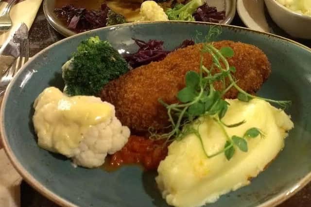Chicken Kiev, mash and veg at the Mallyan Spout, Goathland