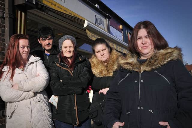 Eastfield town .Parents enraged by Pindar school decision for pupils. Laura Dunn,Iain Patel,Dawn Leybourn,Mandy Marshall,Jodie Smith., pic Richard Ponter 160805c