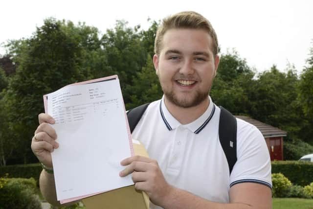 Bridlington Upper School
''A'' Level results Day.
NBFP PA1633-6d
Connor Blackburn 18
