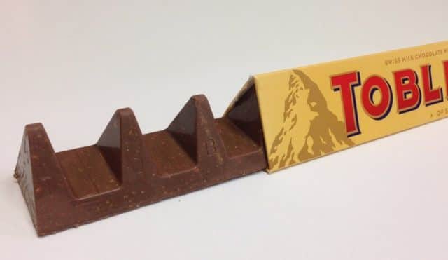 Toblerone after the change (top) and before (bottom)