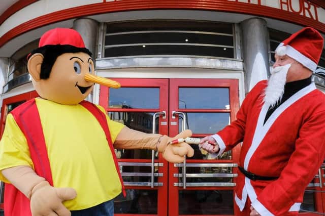 Pinocchio meets Santa