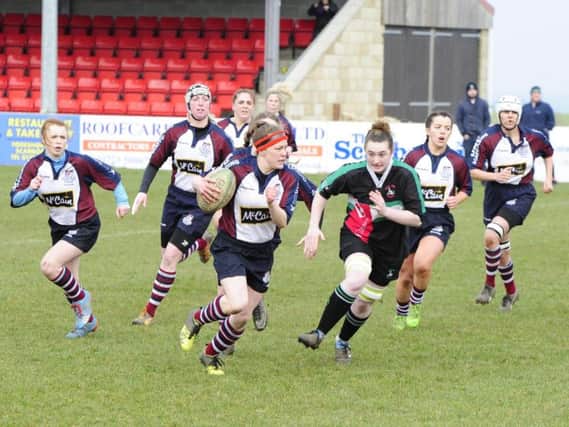 Mel Halstead scored two tries in Scarborough Valkyries victory in Leeds
