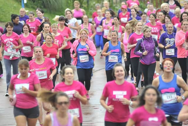 Scarborough Race for Life 2016. Enjoying the race. pic Richard Ponter 163025x