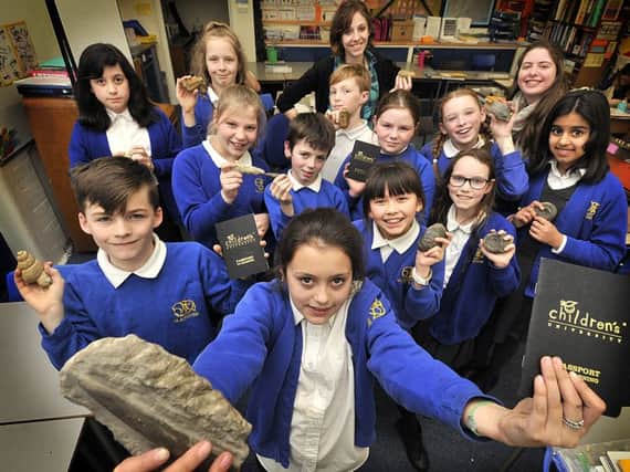 Goeology club at Gladstone Road School . Hayley Connorton leads the group as they meet up with their after school geology club . pic Richard Ponter 171025a