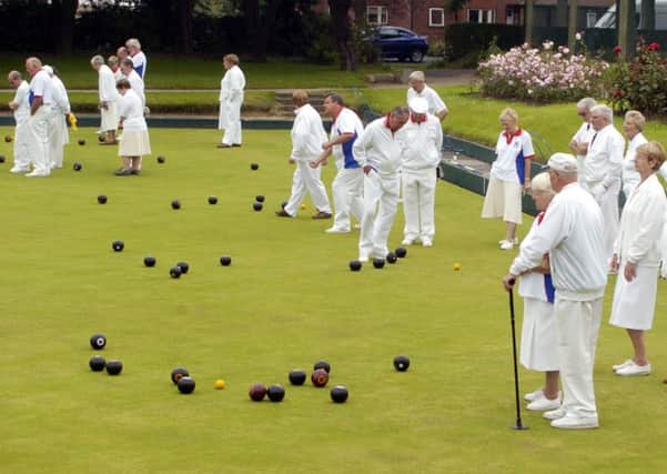 24/7/08 Sport
South Cliff Bowls Club Centenary.
Action from the centenary bowls match
083067d