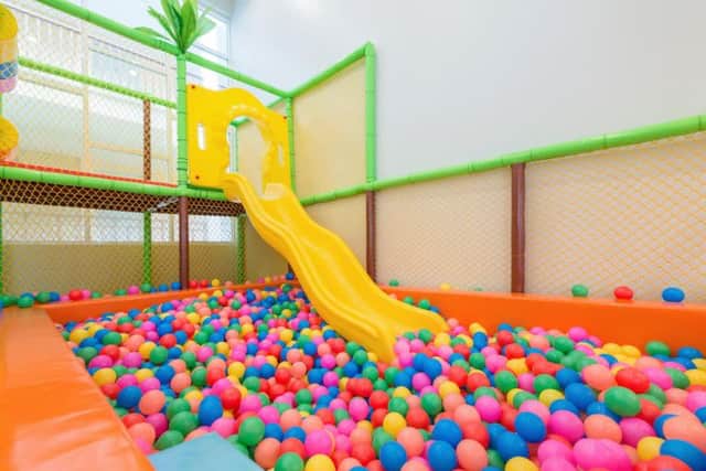 There are a wide array of indoor play centres throughout Yorkshire, many of which go to great lengths to make sure your little ones have fun
