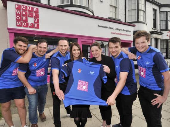 Scalby CC are presented with their new shirts by sponsors Four Walls Or More. From left, Ryan Labuschagne, Tash Turan, Daniel Gregory, Four Walls staff members Katie Smart and Leanne Griffin, with Rory Skelton and Tom Hendry. Picture by Richard Ponter (182001a)