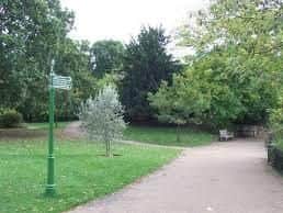 At just over five miles long the TfL approved walk starts at Crystal Palace, before winding through Dulwich Wood and enjoying the gardens of the Convent of the Sacred Heart before walking through Camberwell New Cemetery and Nunhead Cemetery.
